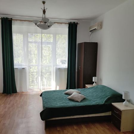 Christie'S 3 Central Apartment To Bucarest 외부 사진